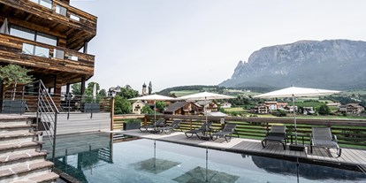 suche - Balkon - Pool mit Ausblick - Residence Chalet Simonazzi